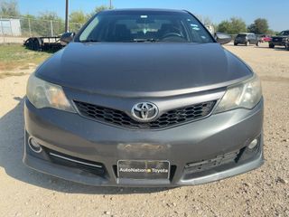2014 Toyota Camry SE - Exterior Front Center Image
